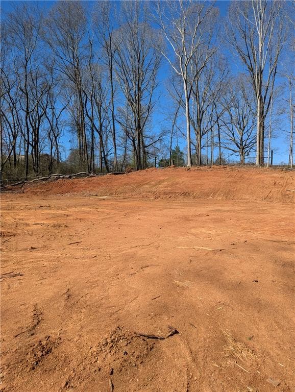 4 bedroom, 3 bathroom, 2,829 sq ft single family residence under contract at 6145 Grindle Road, Cumming, GA 30041 — photo 4