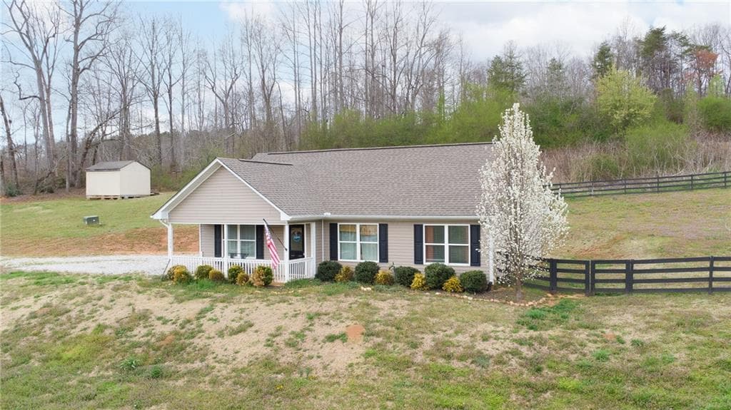 3 bedroom, 2 bathroom single family residence sold at 1529 Mount Olive Church Road, Dahlonega, GA 30533