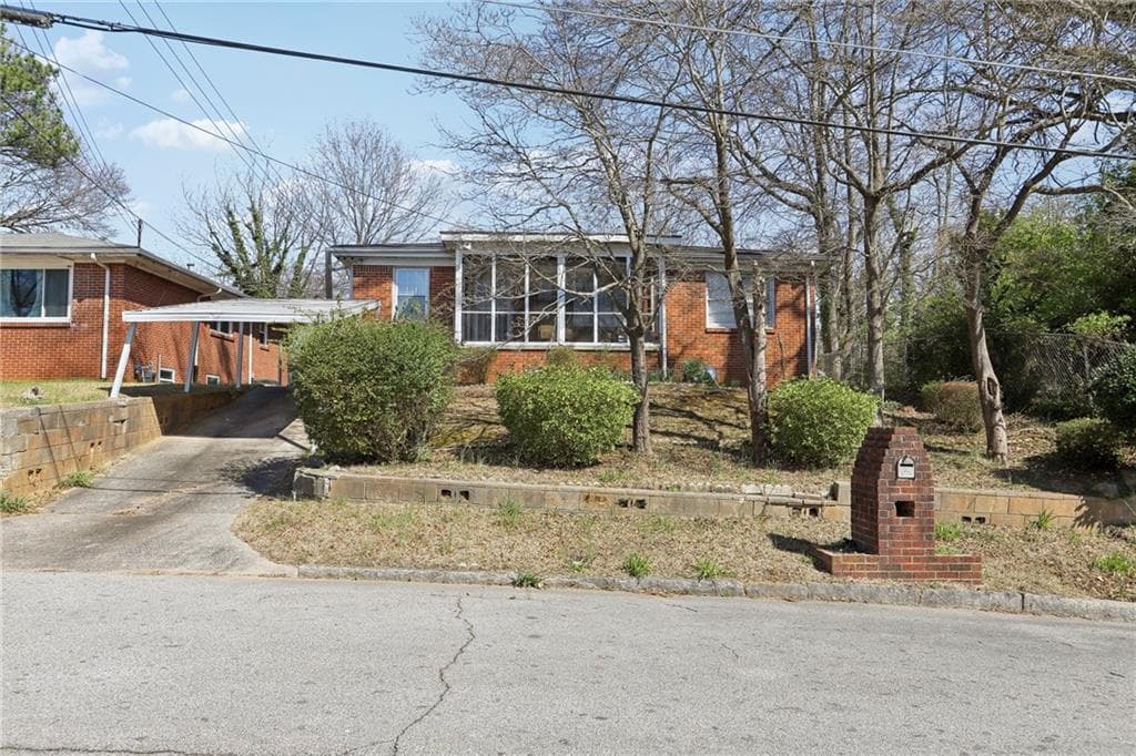 4 bedroom, 2 bathroom, 1,506 sq ft single family residence sold at 340 Brooks Avenue, Atlanta, GA 30310