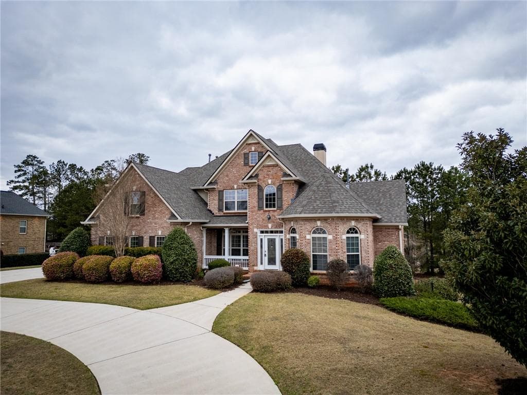 7 bedroom, 5 bathroom single family residence sold at 912 Fire Thorn Drive, Hampton, GA 30228