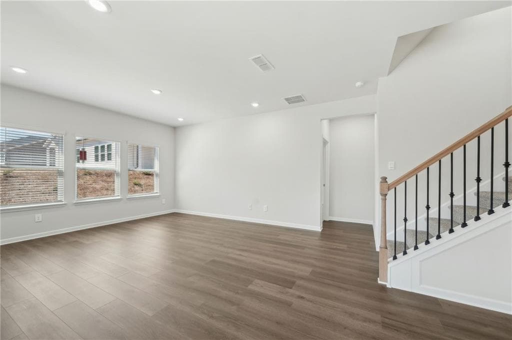 5 bedroom, 5 bathroom single family residence sold at 7758 Sheffield Terrace, Fairburn, GA 30213