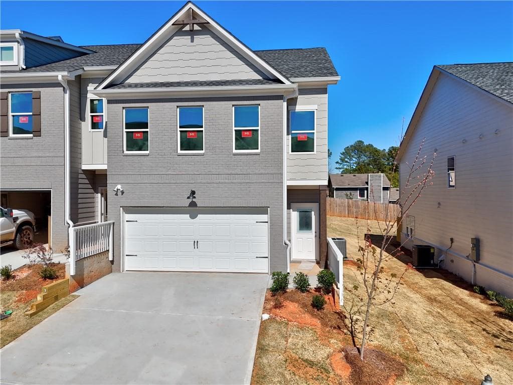 4 bedroom, 3 bathroom townhouse sold at 1337 Fern Ridge Court 28, Norcross, GA 30093
