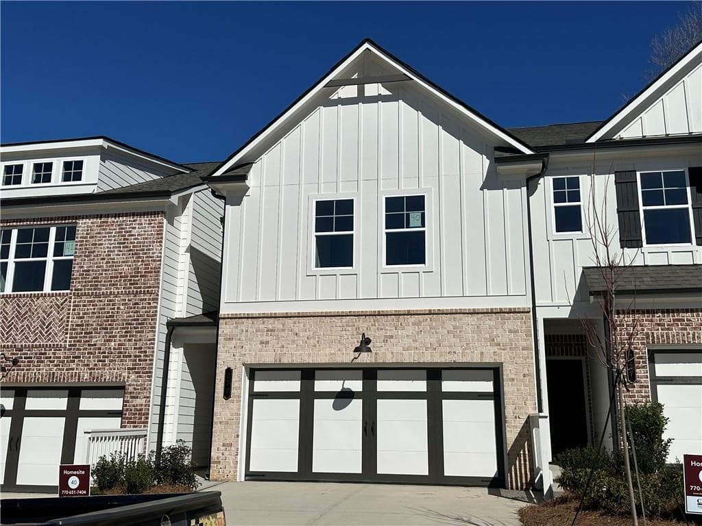 3 bedroom, 3 bathroom townhouse sold at 259 Depot Landing Road 40, Auburn, GA 30011
