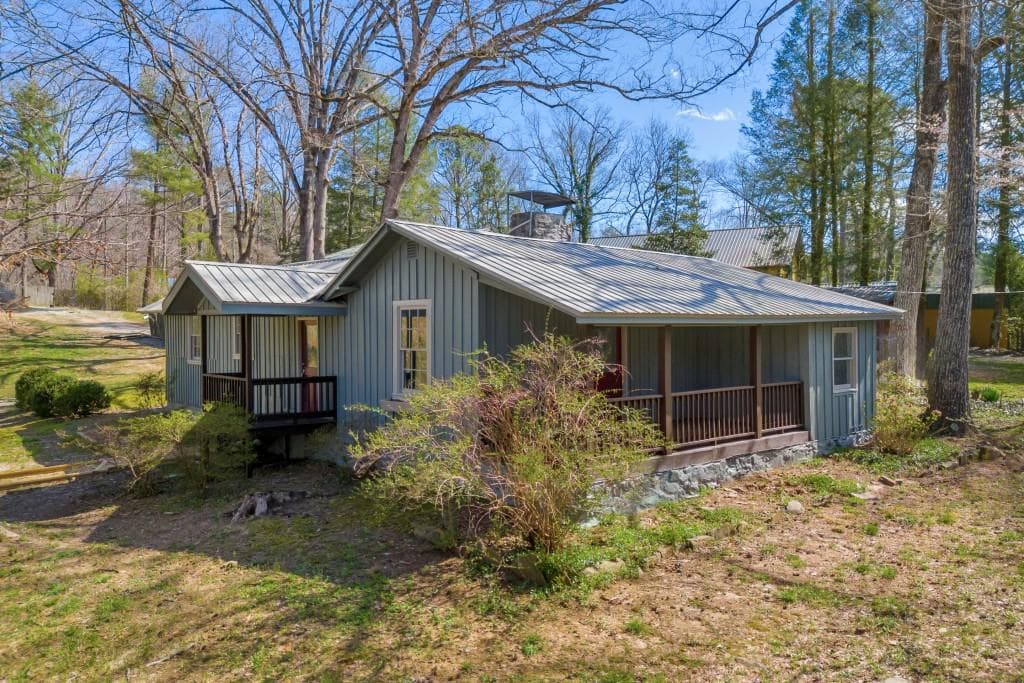 10 Oasis Road, Lakemont, GA 30552 — most recent listing photo