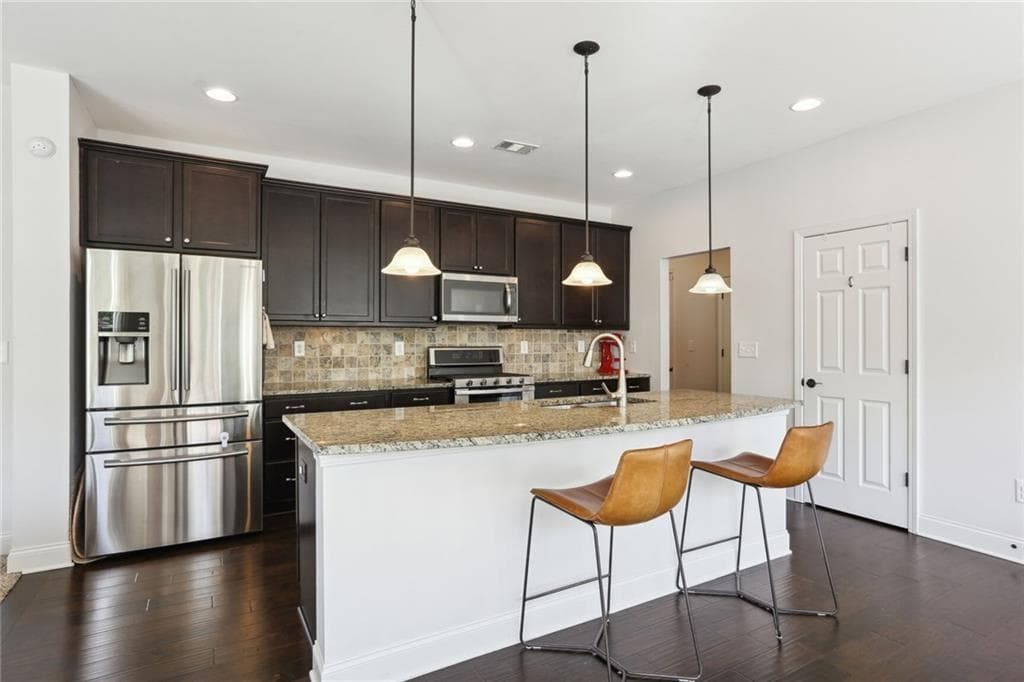 5 bedroom, 3 bathroom, 3,146 sq ft single family residence under contract at 3774 Thackary Drive, Powder Springs, GA 30127 — photo 10