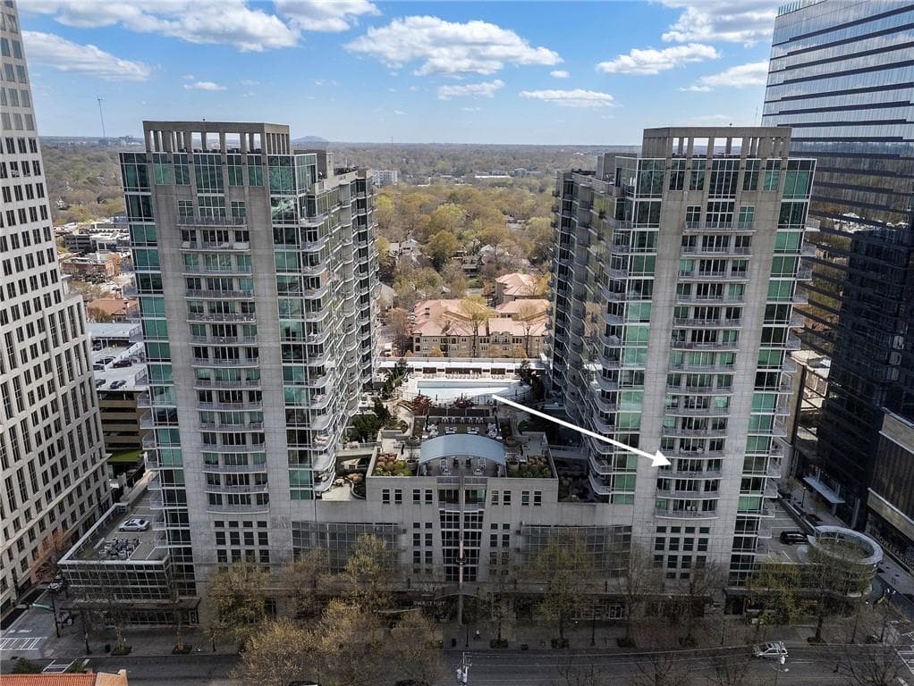 2 bedroom, 2 bathroom, 1,046 sq ft condominium sold at 923 Peachtree Street 930, Atlanta, GA 30309