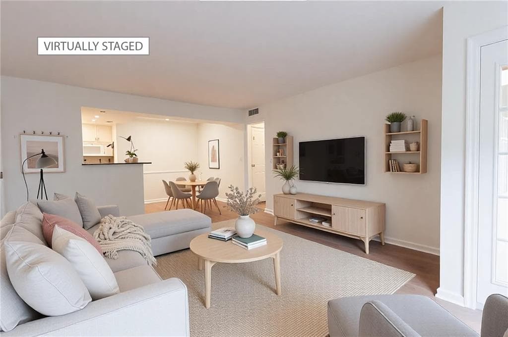 1 bedroom, 1 bathroom, 690 sq ft condominium sold at 3064 Chastain Park Court, Atlanta, GA 30342