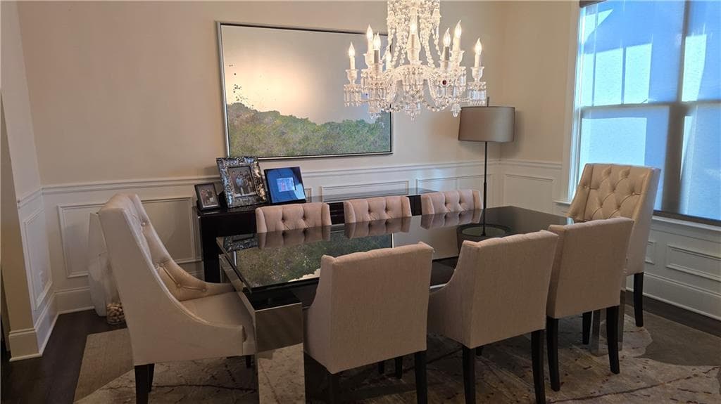 5 bedroom, 5 bathroom, 3,740 sq ft single family residence for sale at 112 Austin Drive, Sandy Springs, GA 30328 — photo 7