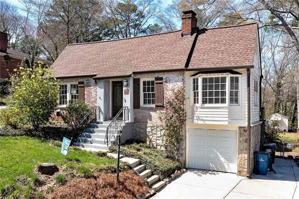 2 bedroom, 2 bathroom single family residence sold at 2795 Kimmeridge Drive, Atlanta, GA 30344