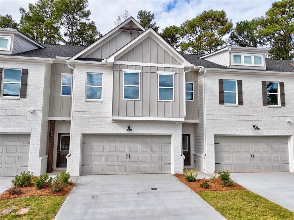 4 bedroom, 3 bathroom townhouse sold at 5425 Rock Place Court 37, Norcross, GA 30093
