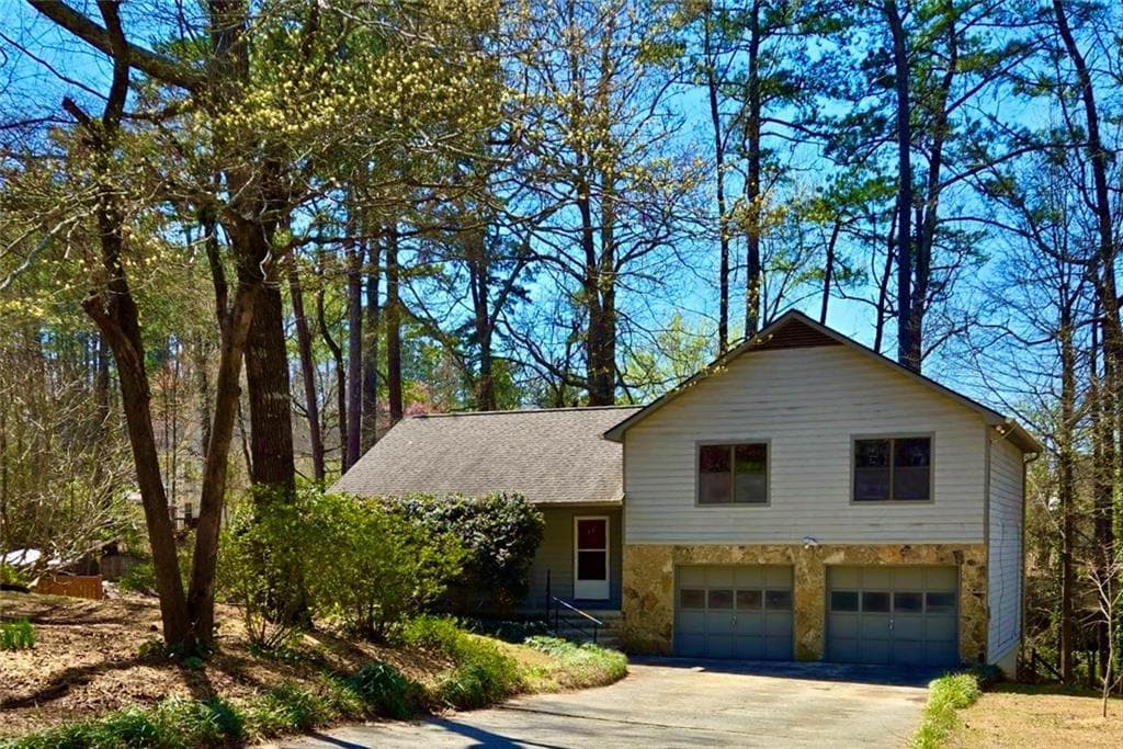 3 bedroom, 2 bathroom single family residence sold at 326 Rockland Way, Lawrenceville, GA 30046