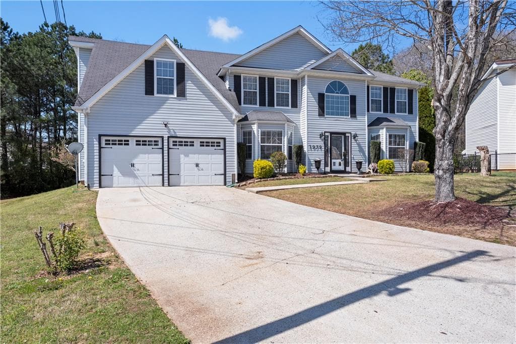 5 bedroom, 3 bathroom single family residence sold at 1979 Resting Creek Drive, Decatur, GA 30035