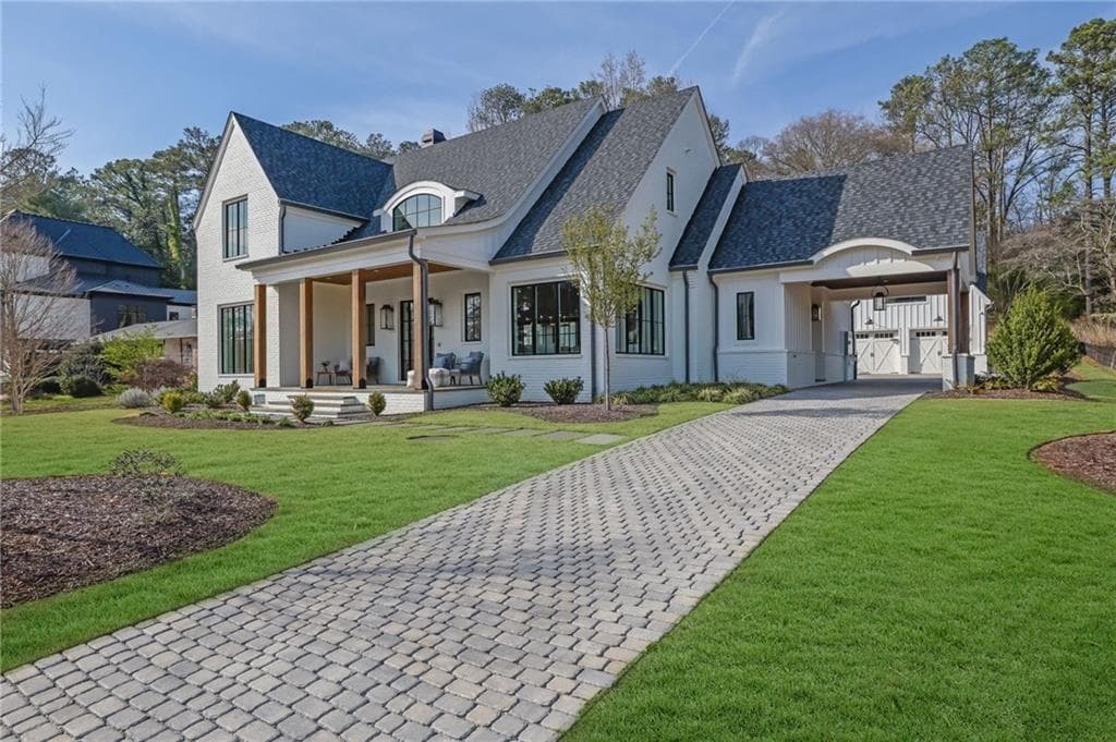 5 bedroom, 6 bathroom single family residence sold at 205 Thomas Circle, Roswell, GA 30075 — photo 1 of 1