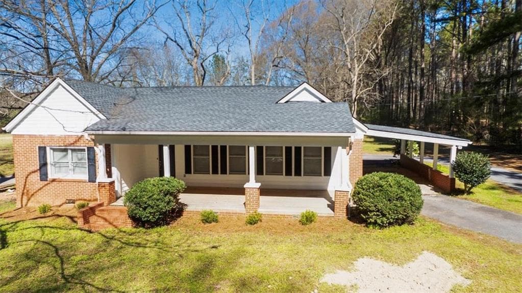 2 bedroom, 1 bathroom single family residence sold at 208 W Pleasant Valley Road, Good Hope, GA 30641