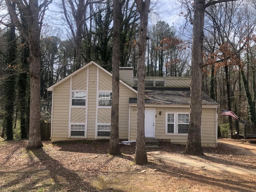 4 bedroom, 2 bathroom single family residence sold at 6831 Lismore Drive, Norcross, GA 30093