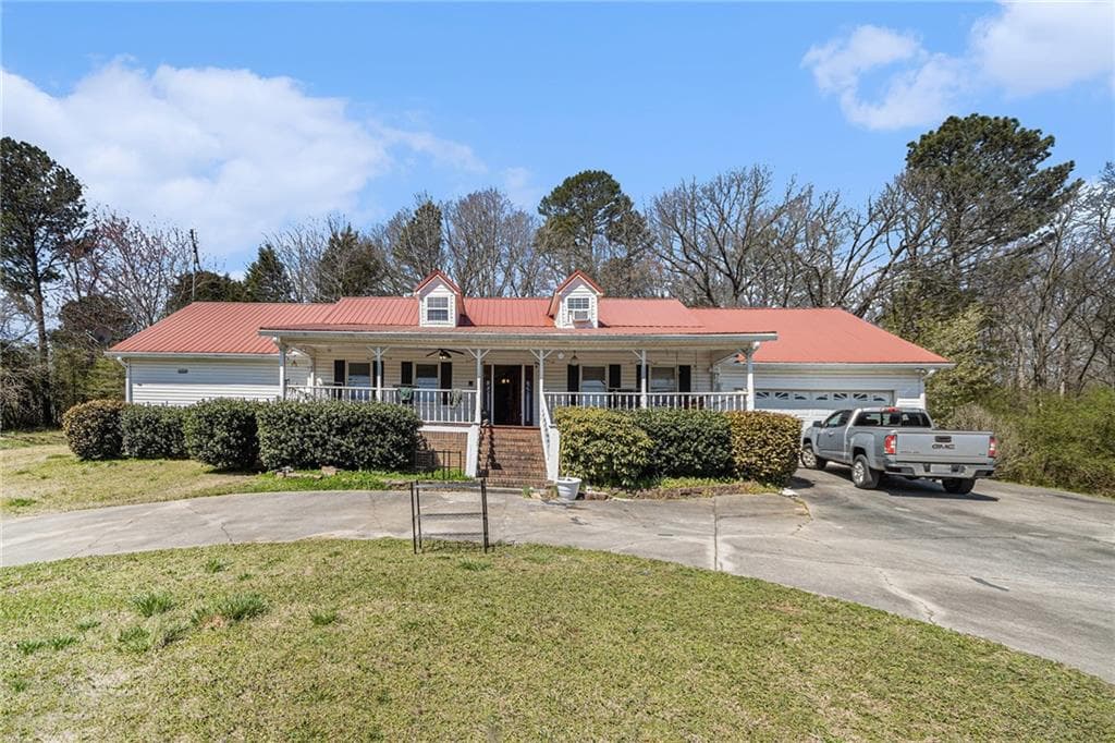 4 bedroom, 2 bathroom single family residence sold at 290 Lyons Bridge Road, Lindale, GA 30147