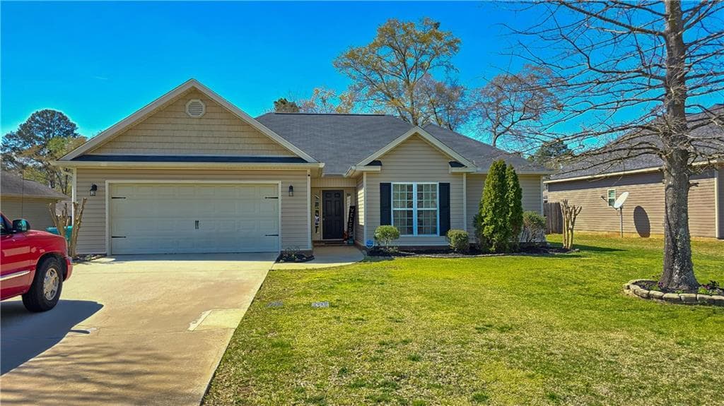 3 bedroom, 2 bathroom single family residence sold at 203 HAVANT Way, Perry, GA 31069