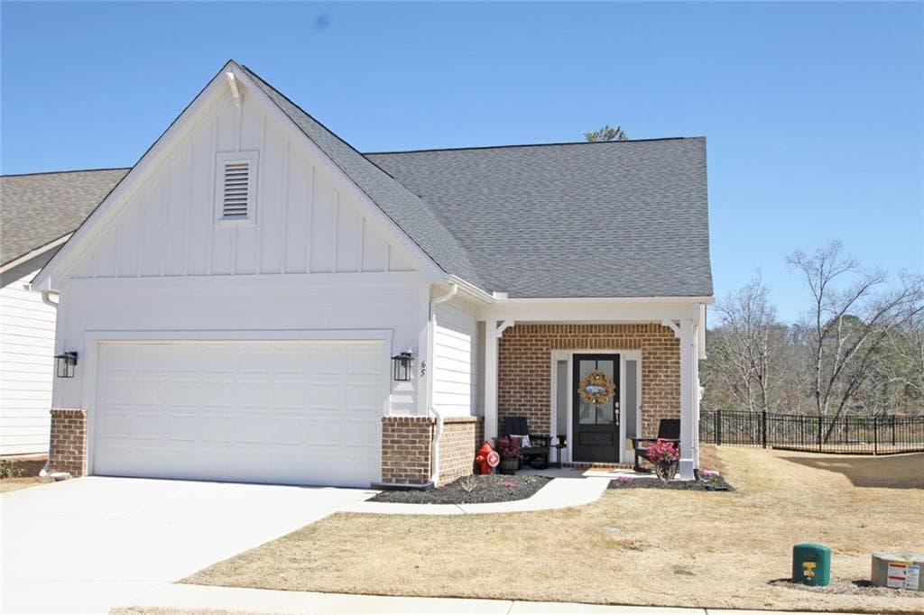 3 bedroom, 3 bathroom, 1,950 sq ft single family residence sold at 65 Grand Circle, Jasper, GA 30143