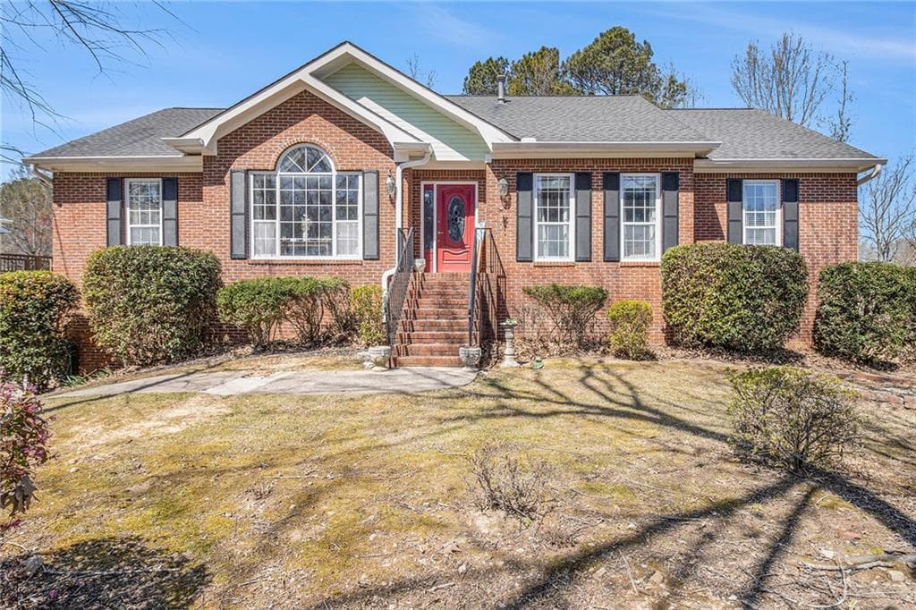 4 bedroom, 3 bathroom single family residence sold at 2101 Oakleaf Lane, Lithia Springs, GA 30122