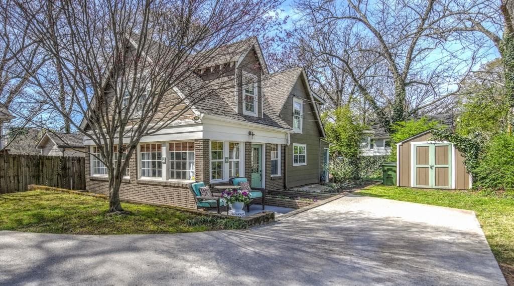 2 bedroom, 2 bathroom single family residence sold at 20 Screven Street, Atlanta, GA 30307