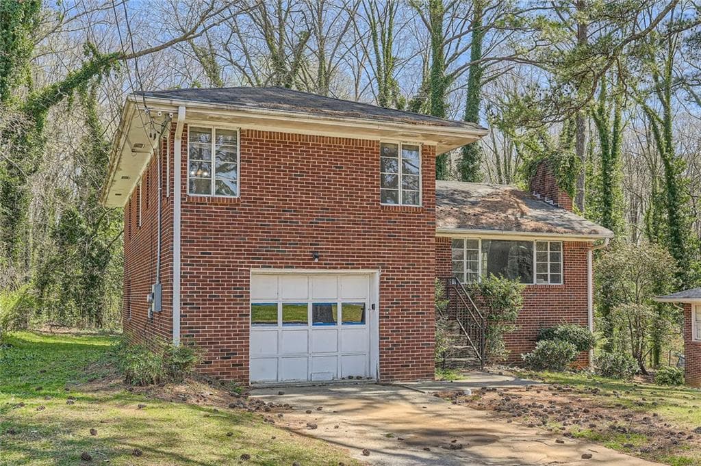 4 bedroom, 2 bathroom single family residence sold at 195 Hermer Circle, Atlanta, GA 30311