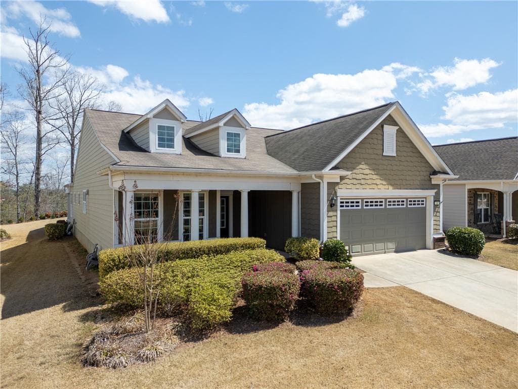 3 bedroom, 2 bathroom single family residence sold at 746 Firefly Court, Griffin, GA 30223