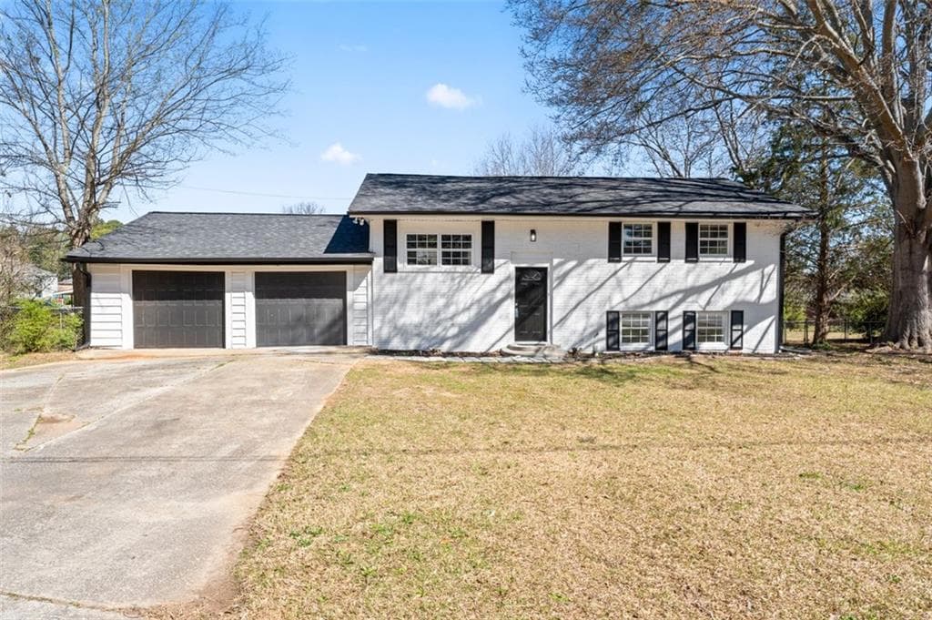 5 bedroom, 2 bathroom single family residence sold at 6650 Baldwin Court, Riverdale, GA 30274