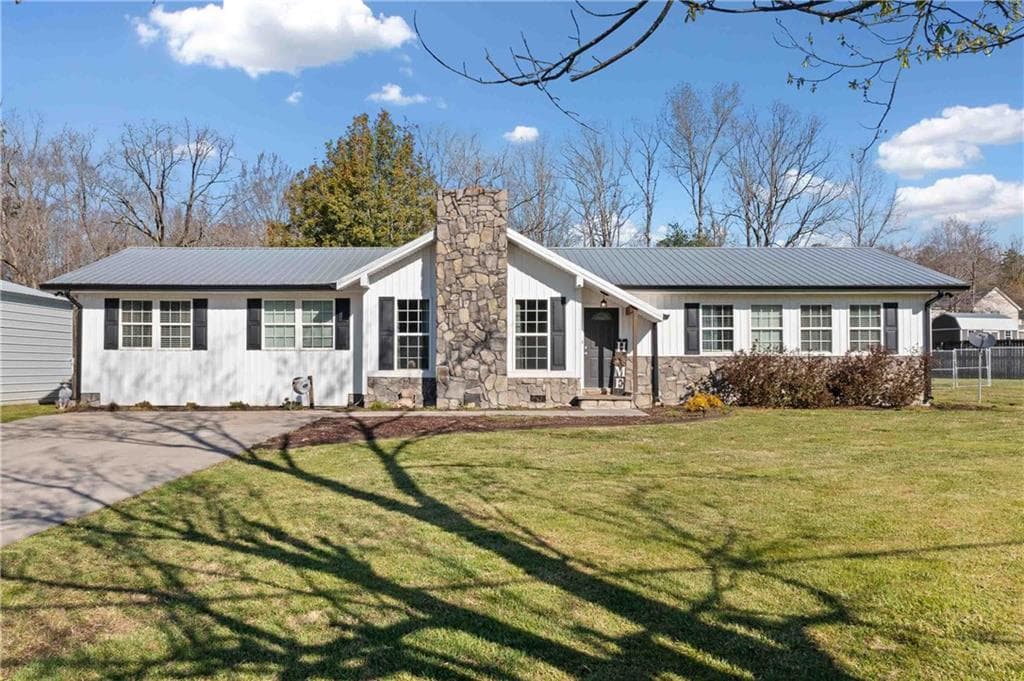 135 Floodtown Road, Chatsworth, GA 30705 — most recent listing photo