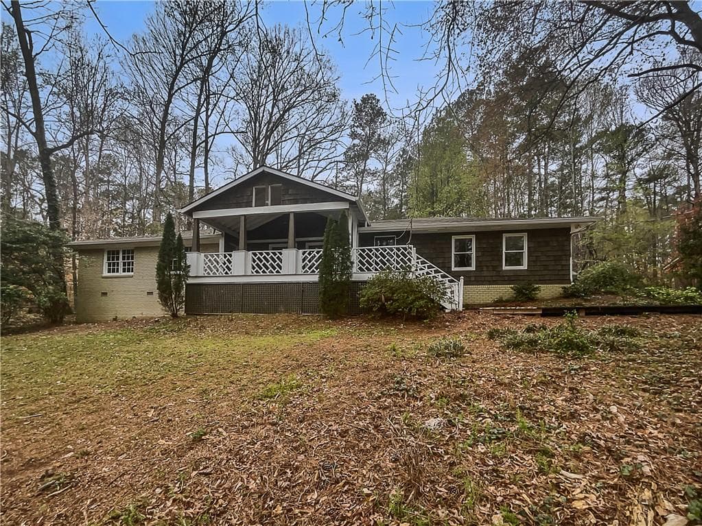 3 bedroom, 2 bathroom single family residence sold at 5530 Valley Brook Road, Mableton, GA 30126