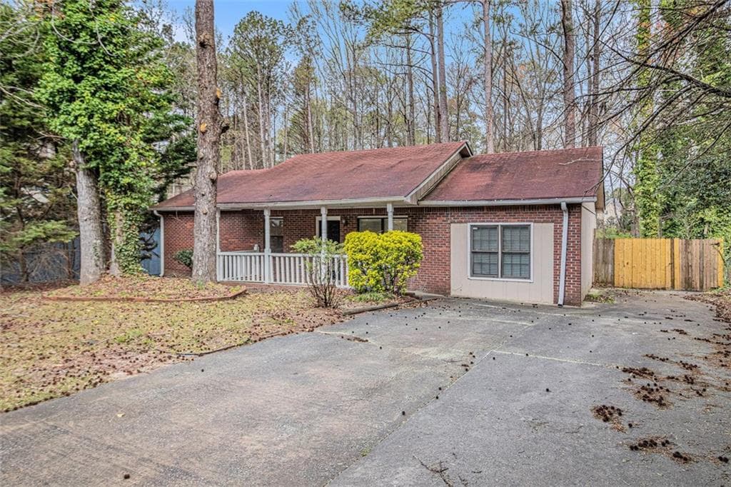 5375 GARVEY Drive, Fairburn, GA 30213 — most recent listing photo