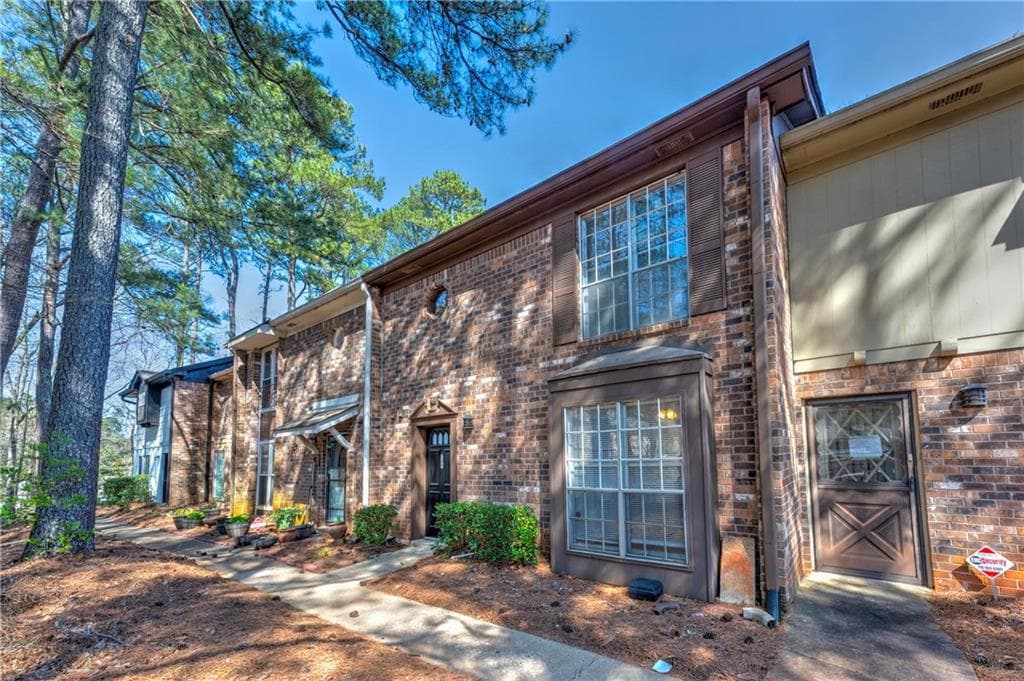748 Garden View Drive, Stone Mountain, GA 30083 — most recent listing photo