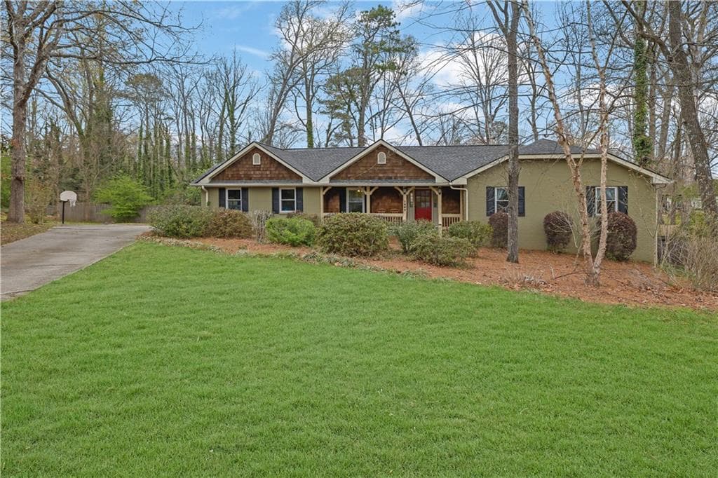 3 bedroom, 2 bathroom single family residence sold at 1082 Oak Grove Circle, Lawrenceville, GA 30043
