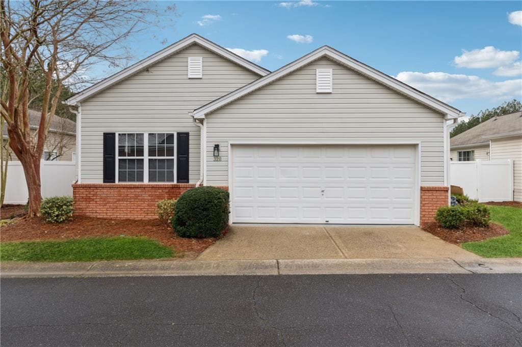 2 bedroom, 2 bathroom single family residence sold at 328 Windcroft Circle, Acworth, GA 30101
