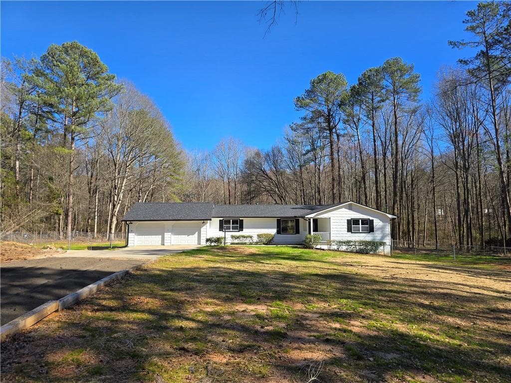 3 bedroom, 3 bathroom single family residence sold at 621 Hood Rd, Stockbridge, GA 30281