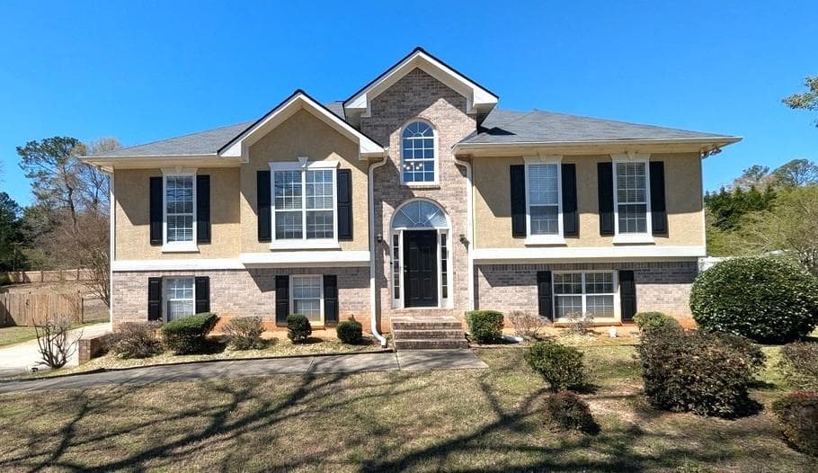 4 bedroom, 3 bathroom single family residence sold at 345 Cane Creek Drive, Stockbridge, GA 30281