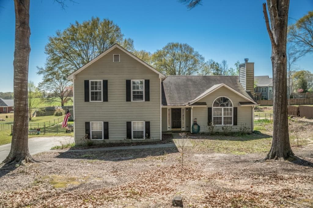 3 bedroom, 3 bathroom single family residence sold at 313 Hills Point Road, Bethlehem, GA 30620