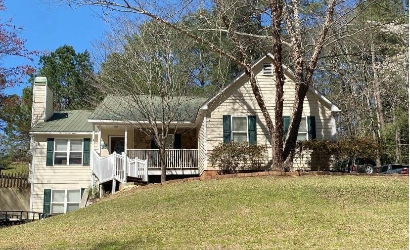 3 bedroom, 3 bathroom single family residence sold at 4446 Grady Smith Road, Loganville, GA 30052