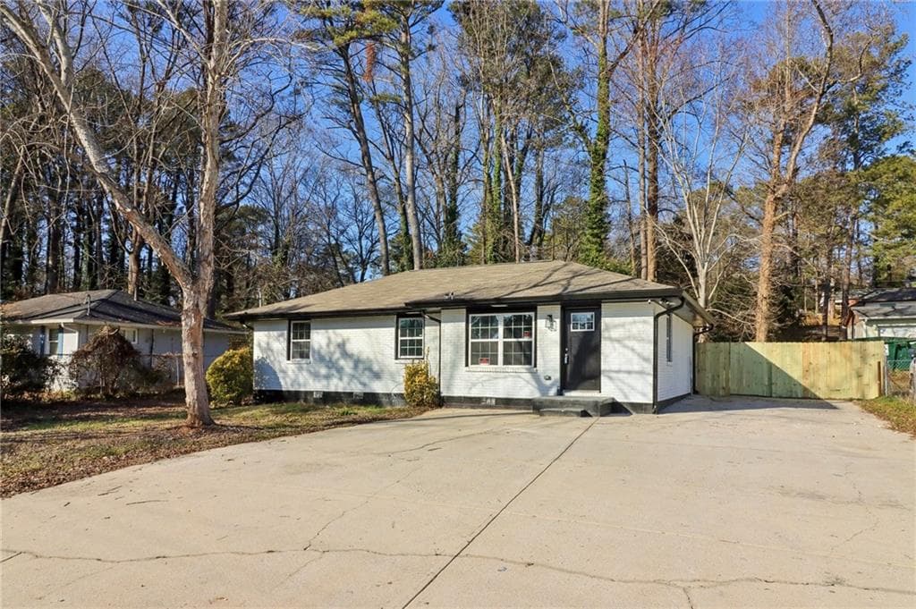 4378 Glenwood Parkway, Decatur, GA 30032 — most recent listing photo