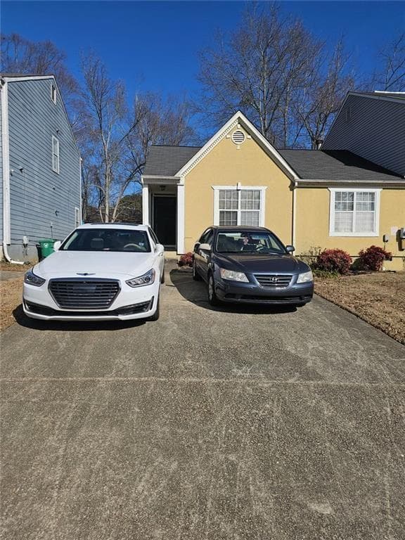 2 bedroom, 2 bathroom townhouse sold at 6424 W Charter Way, Lithonia, GA 30058
