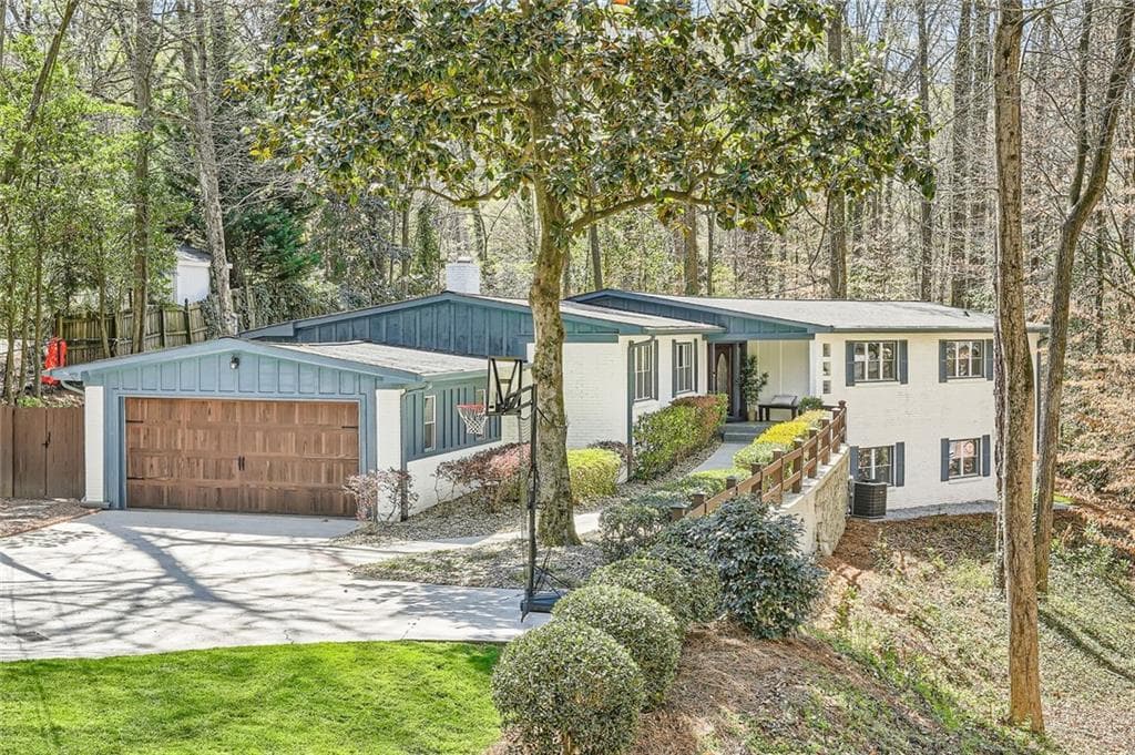 4 bedroom, 3 bathroom single family residence sold at 2650 Ridge Valley Road, Atlanta, GA 30327