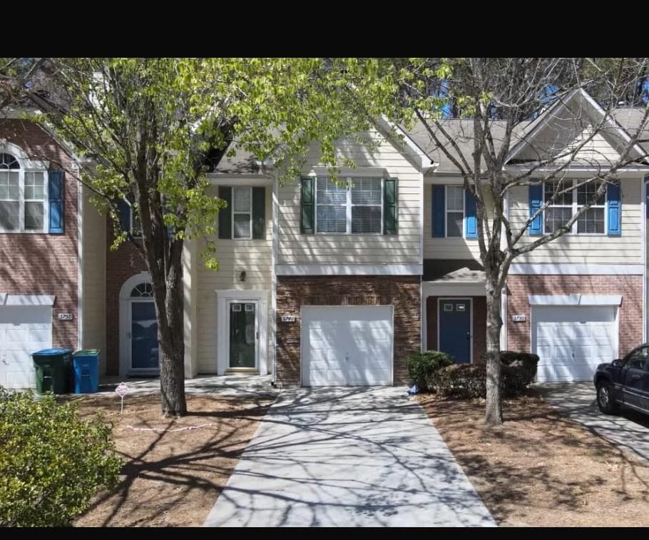 3 bedroom, 3 bathroom townhouse sold at 5740 Terremont Circle, Norcross, GA 30093