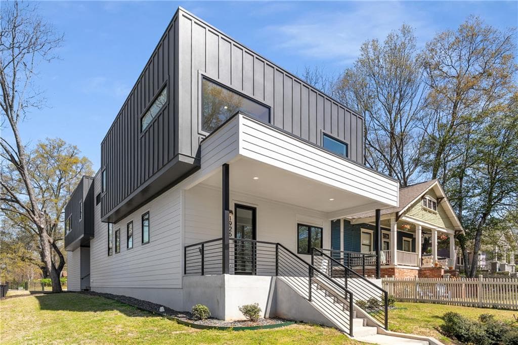 5 bedroom, 4 bathroom single family residence sold at 1926 Trotti Street, Atlanta, GA 30317