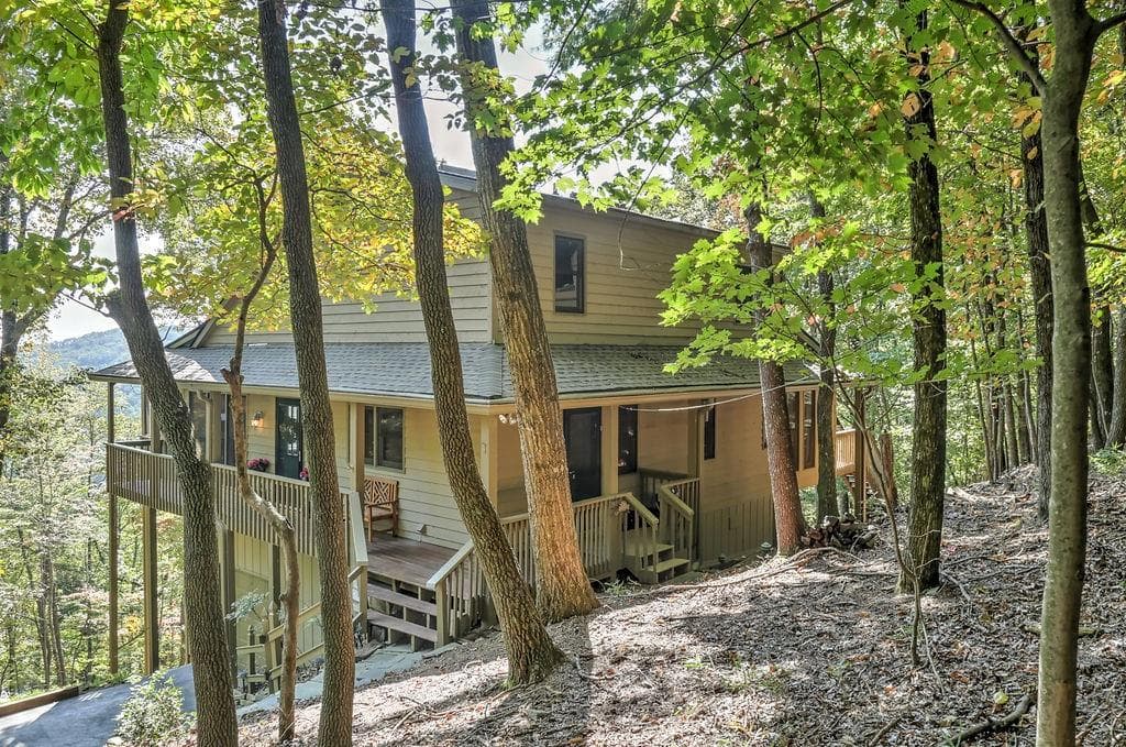 3 bedroom, 3 bathroom, 2,112 sq ft single family residence for sale at 15 Wild Turkey Lane, Big Canoe, GA 30143 — photo 3