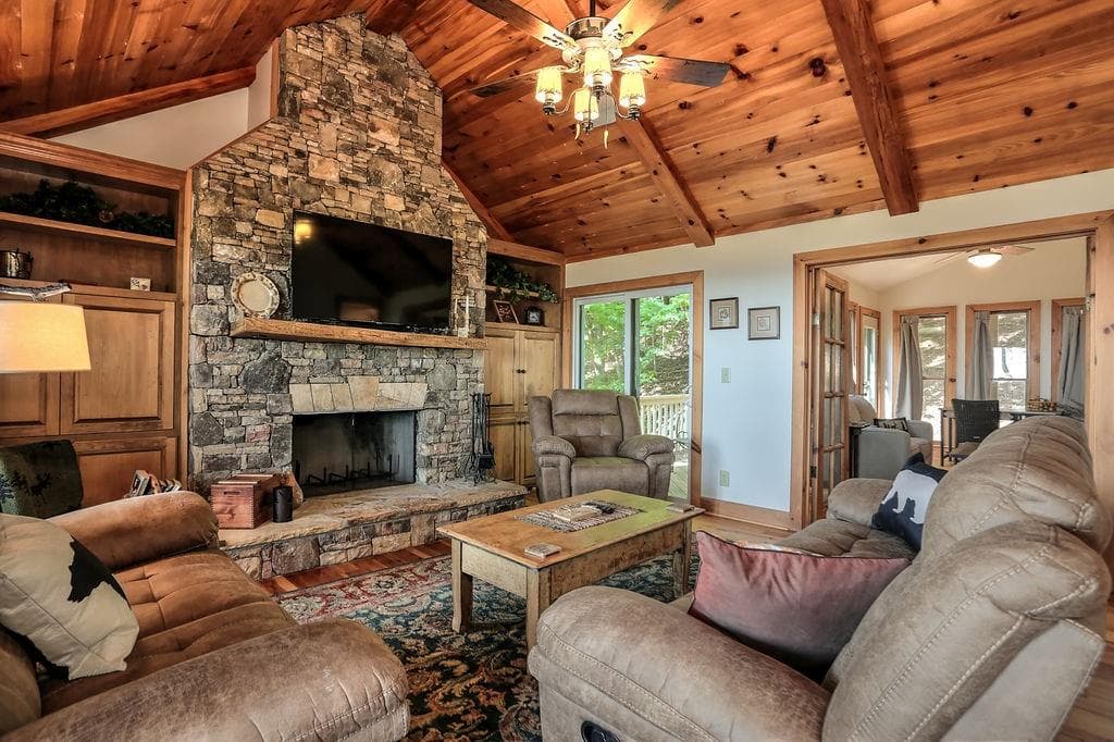 3 bedroom, 3 bathroom, 2,112 sq ft single family residence for sale at 15 Wild Turkey Lane, Big Canoe, GA 30143 — photo 5