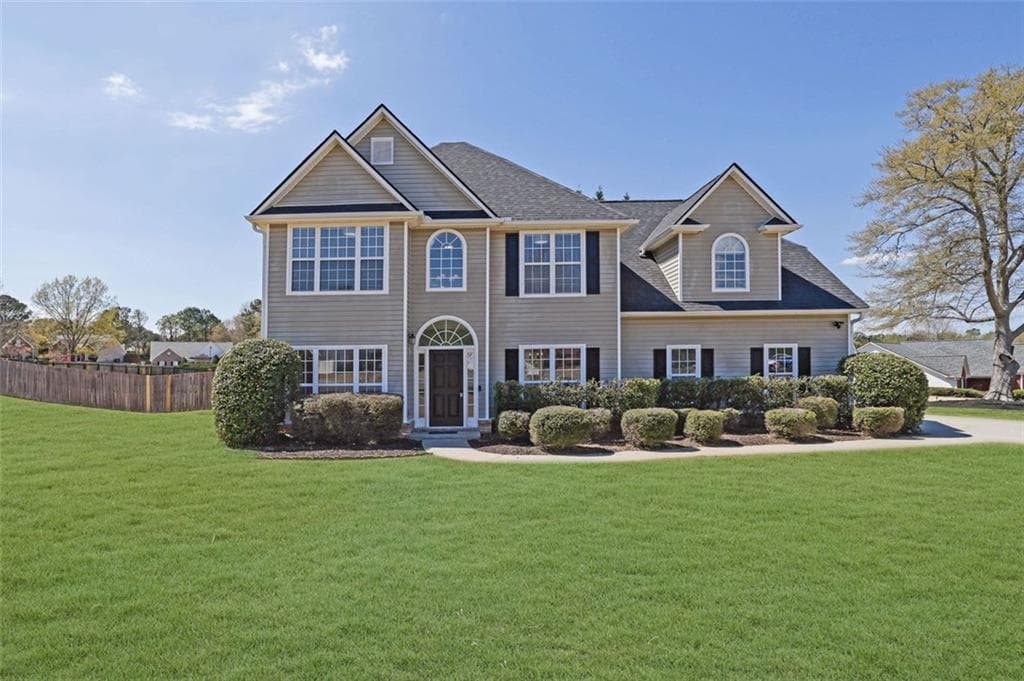 5 bedroom, 3 bathroom single family residence sold at 2701 Wynter Snow Run, Bethlehem, GA 30620