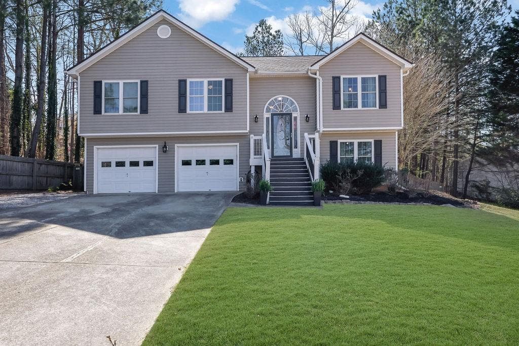 4 bedroom, 3 bathroom single family residence sold at 3222 Pagoda Trace, Lawrenceville, GA 30043