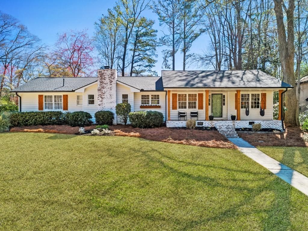 3 bedroom, 2 bathroom single family residence sold at 820 Valleymeade Drive, Marietta, GA 30067