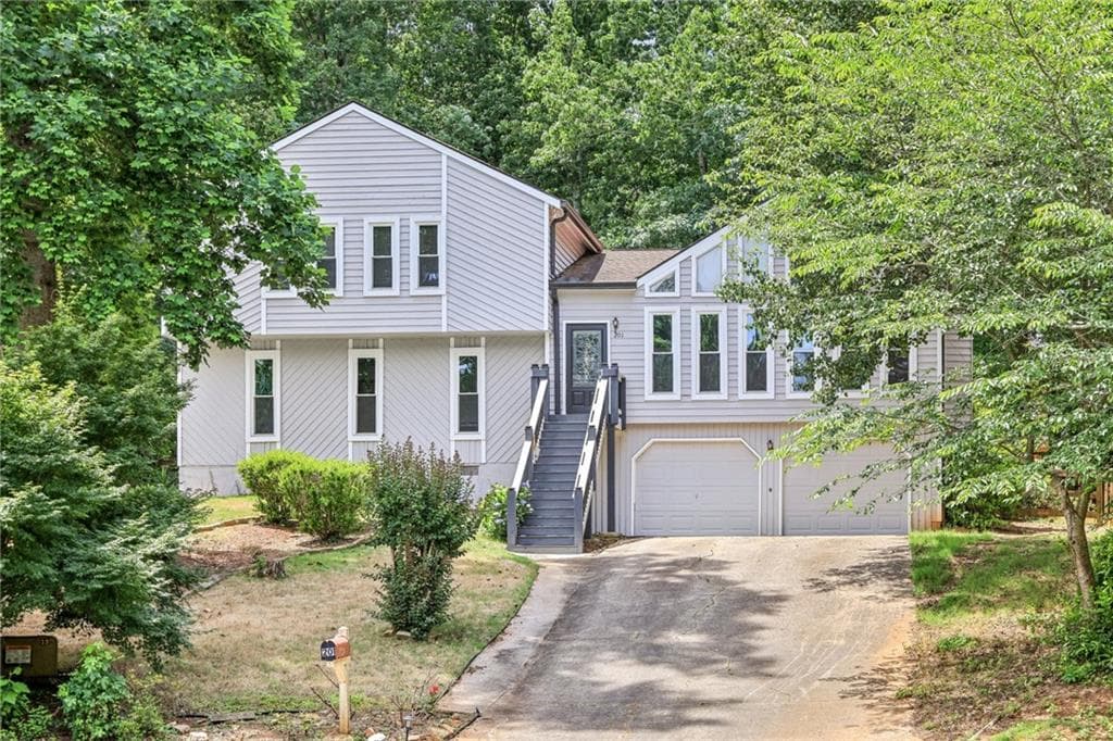 5 bedroom, 3 bathroom single family residence sold at 201 Saint Simons Cove, Lawrenceville, GA 30044