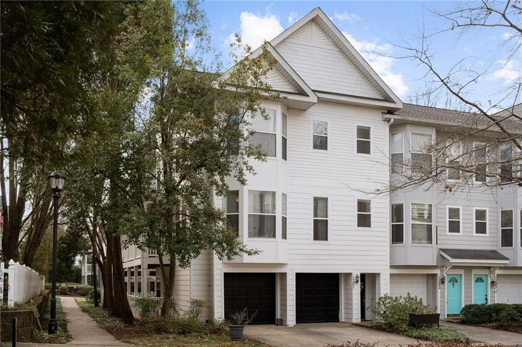 3 bedroom, 4 bathroom townhouse sold at 951 Glenwood Avenue 1201, Atlanta, GA 30316