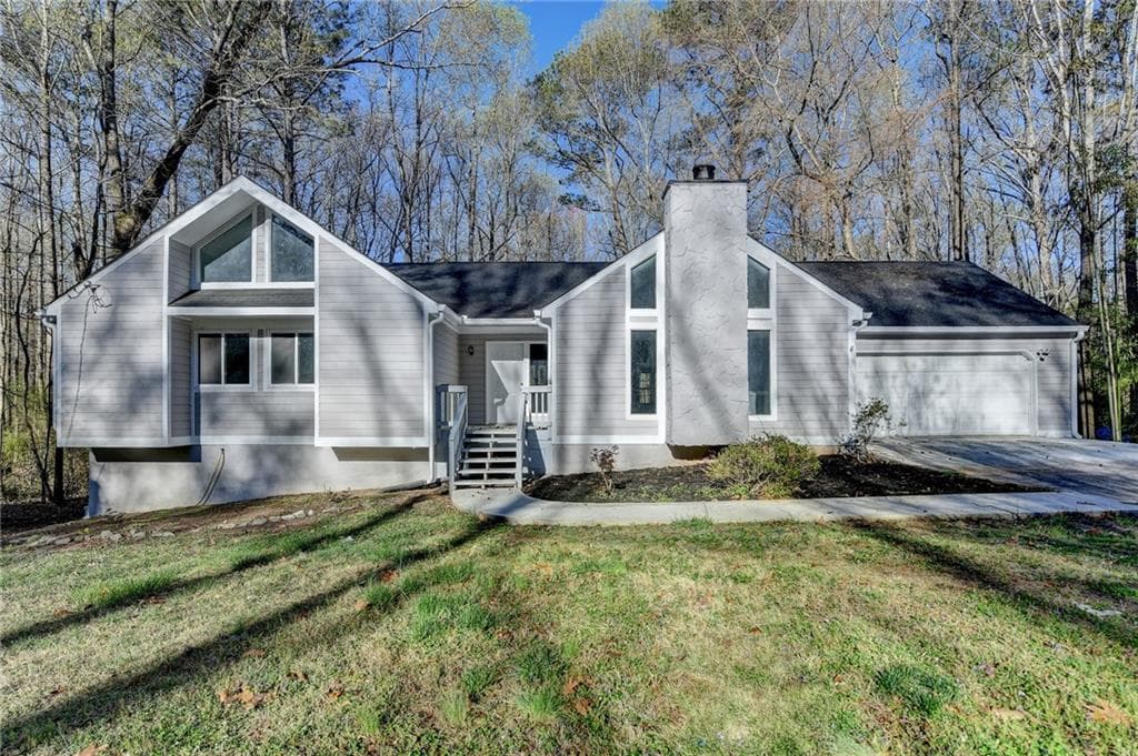 3 bedroom, 2 bathroom single family residence sold at 190 Saratoga Drive, Lawrenceville, GA 30044